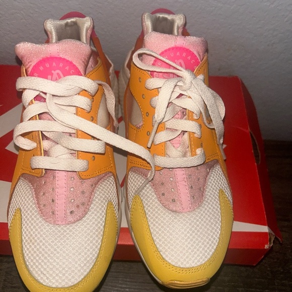 Women’s Nike Vibrant Orange and Yellow Sneakers - Picture 3 of 5